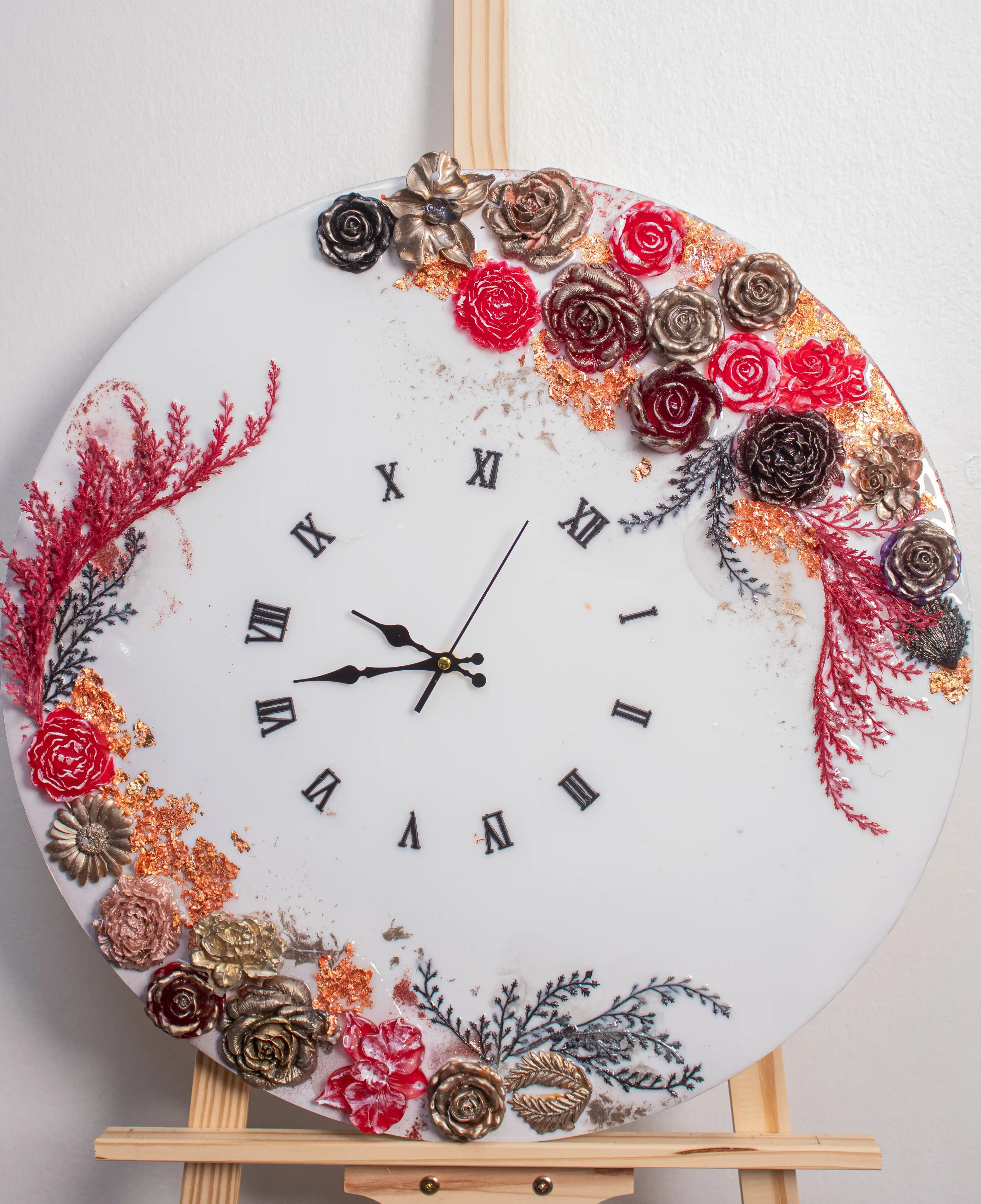Eternal Rose Botanical Resin Clock