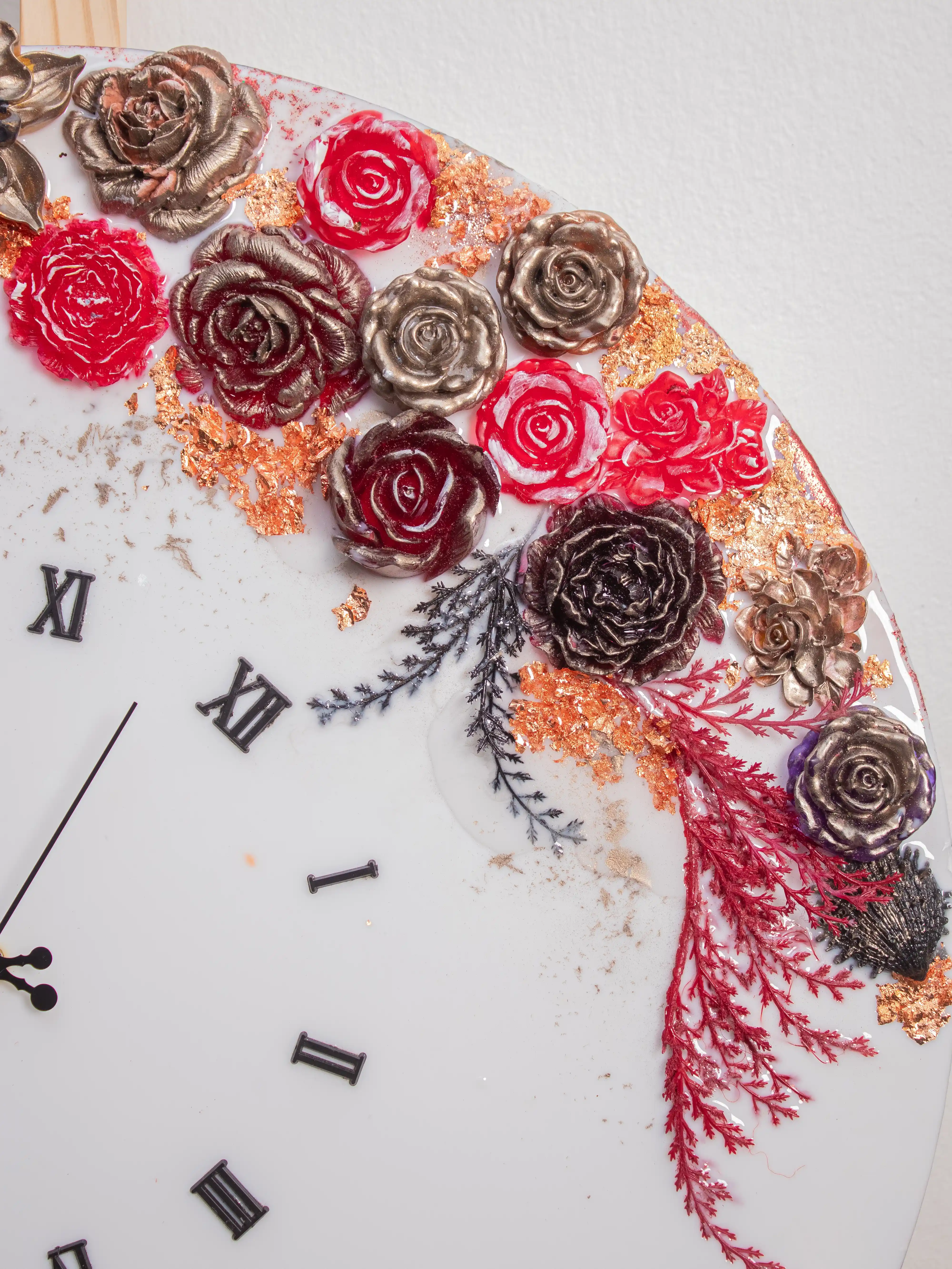 Eternal Rose Botanical Resin Clock
