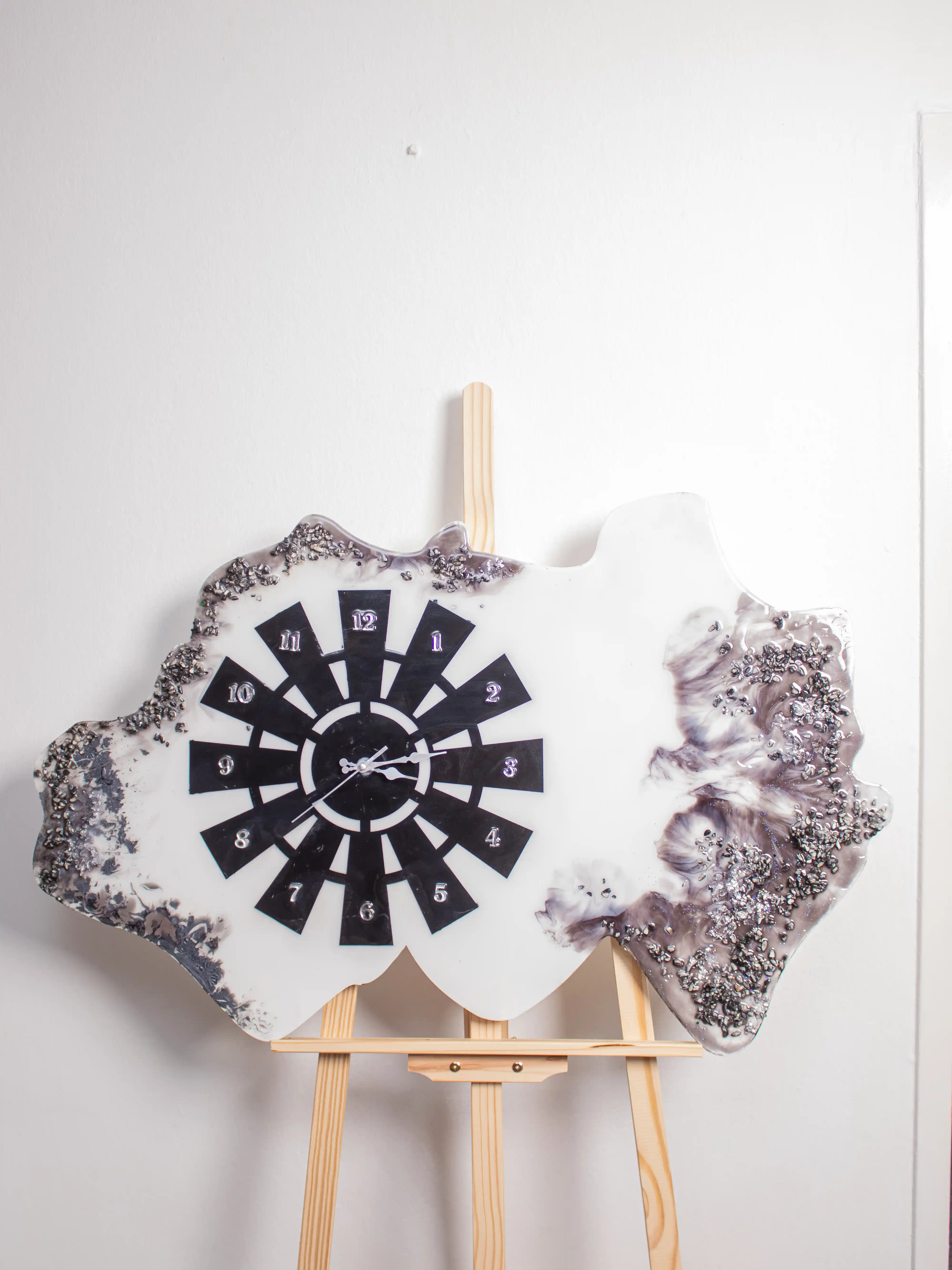 White & Silver Geode Clock