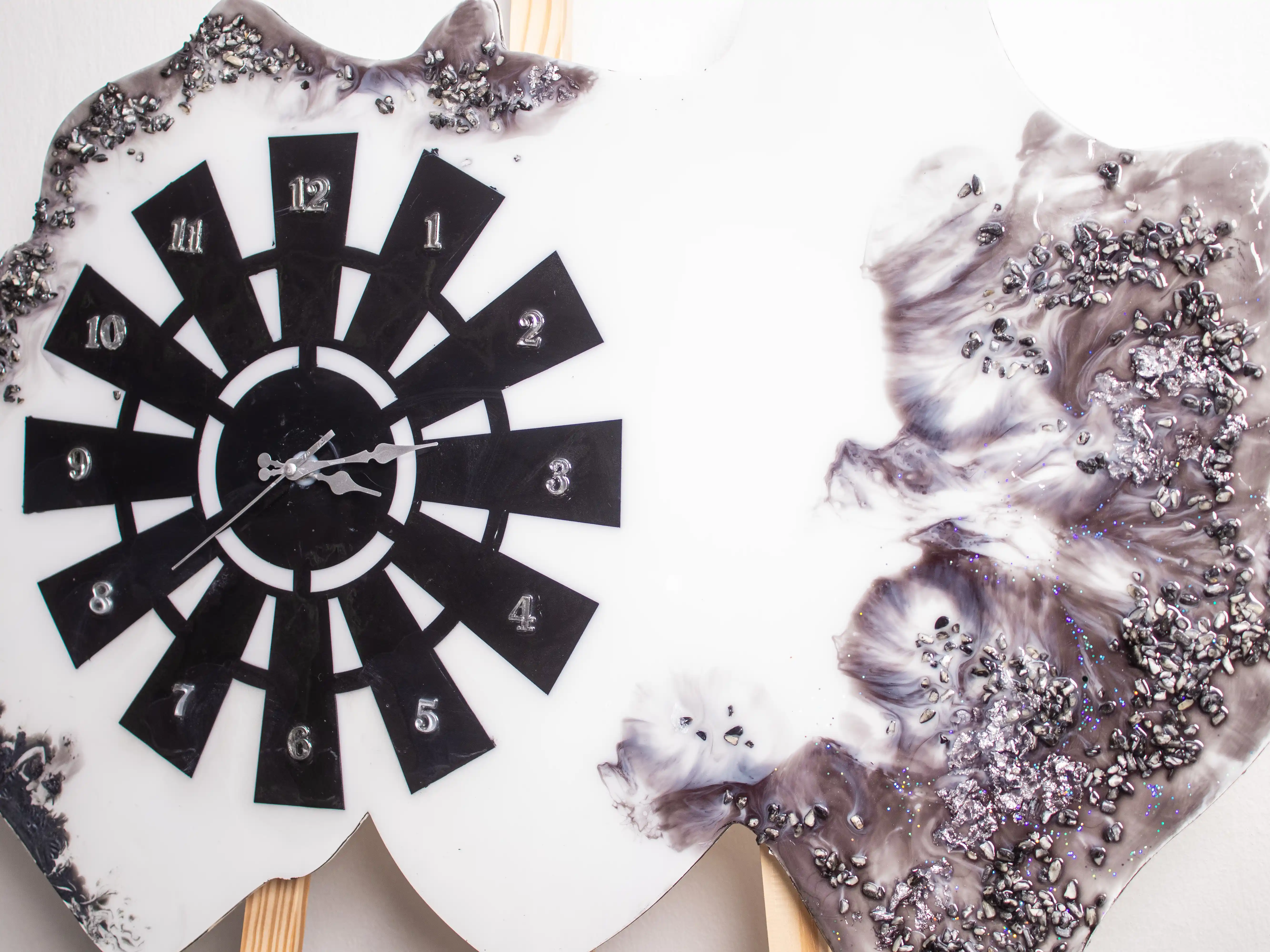 White & Silver Geode Clock