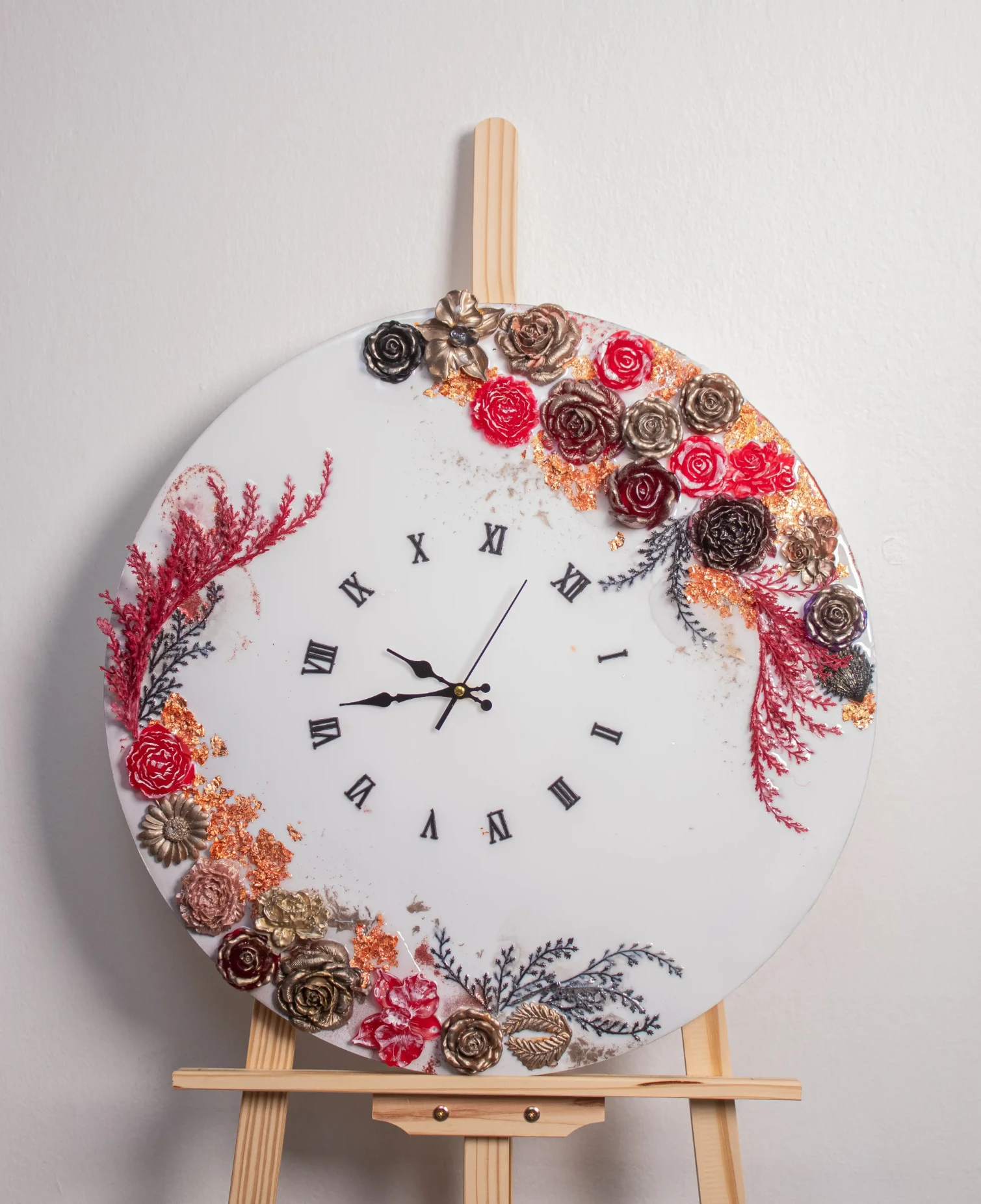 Eternal Rose Botanical Resin Clock
